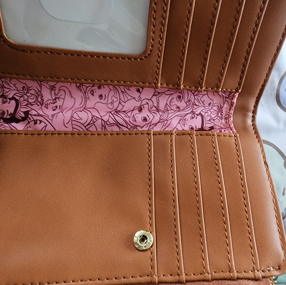 Loungefly Disney Princess Wallet New - Picture 3 of 3
